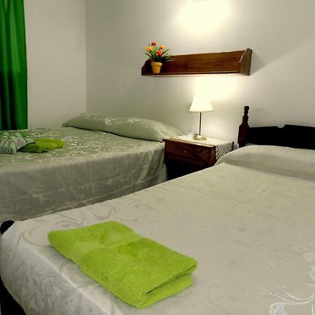 Hotel Colon Posadas Eksteriør bilde