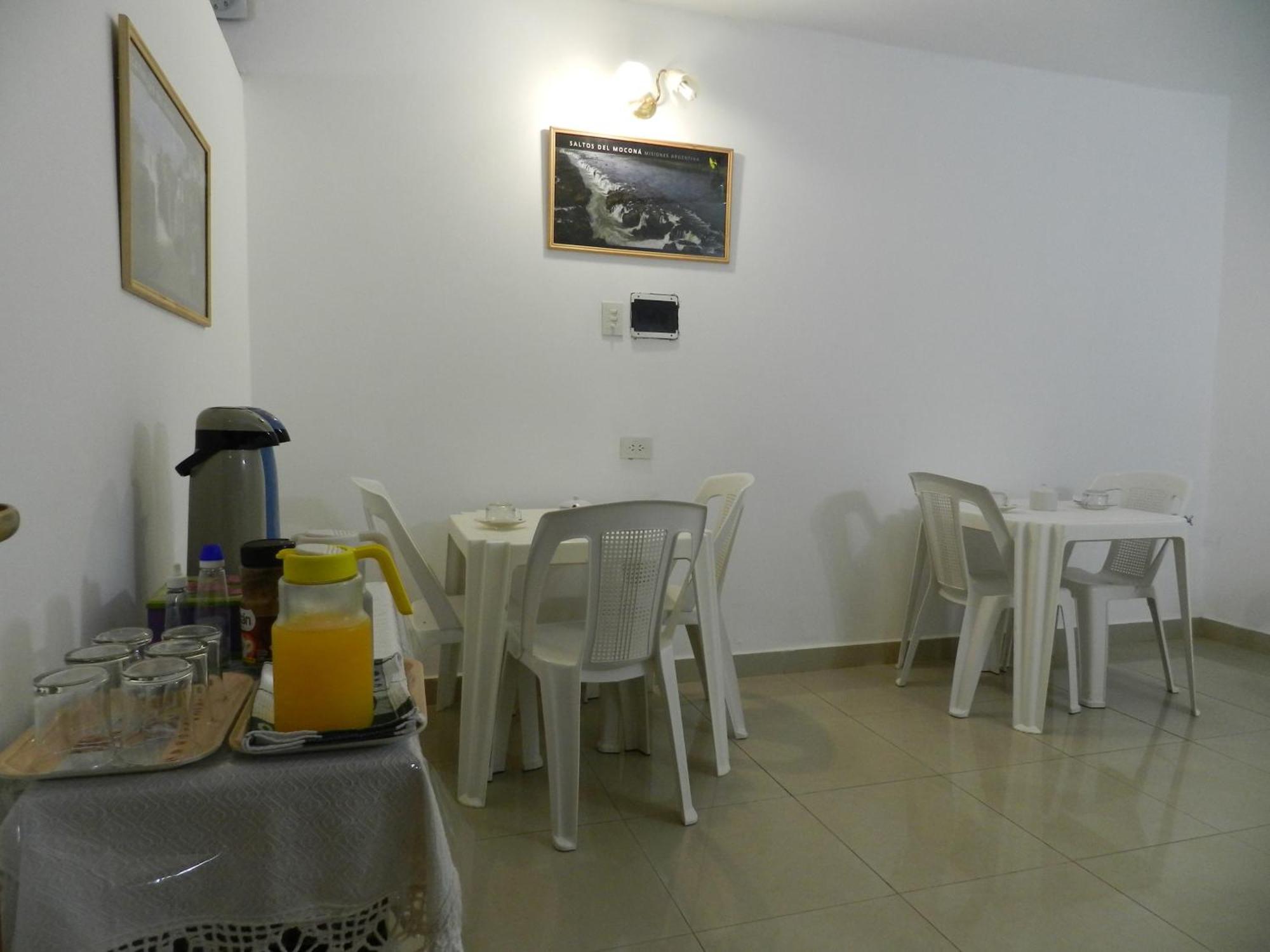 Hotel Colon Posadas Eksteriør bilde