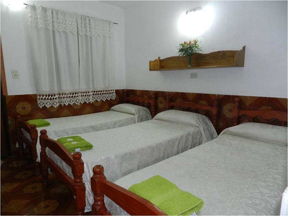 Hotel Colon Posadas Eksteriør bilde