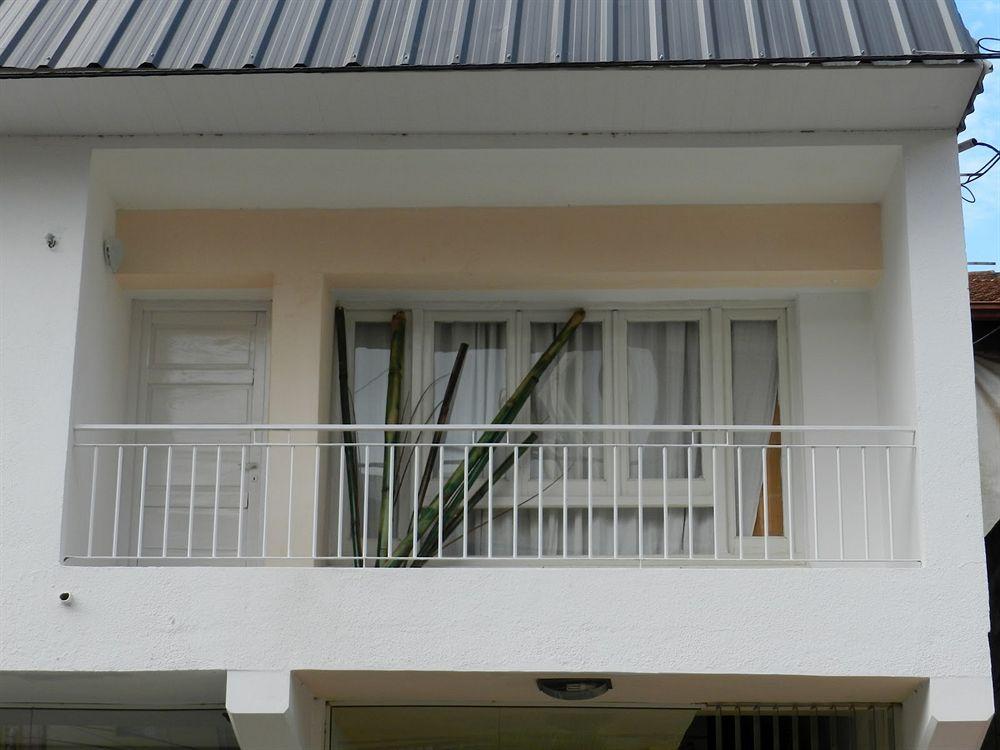 Hotel Colon Posadas Eksteriør bilde