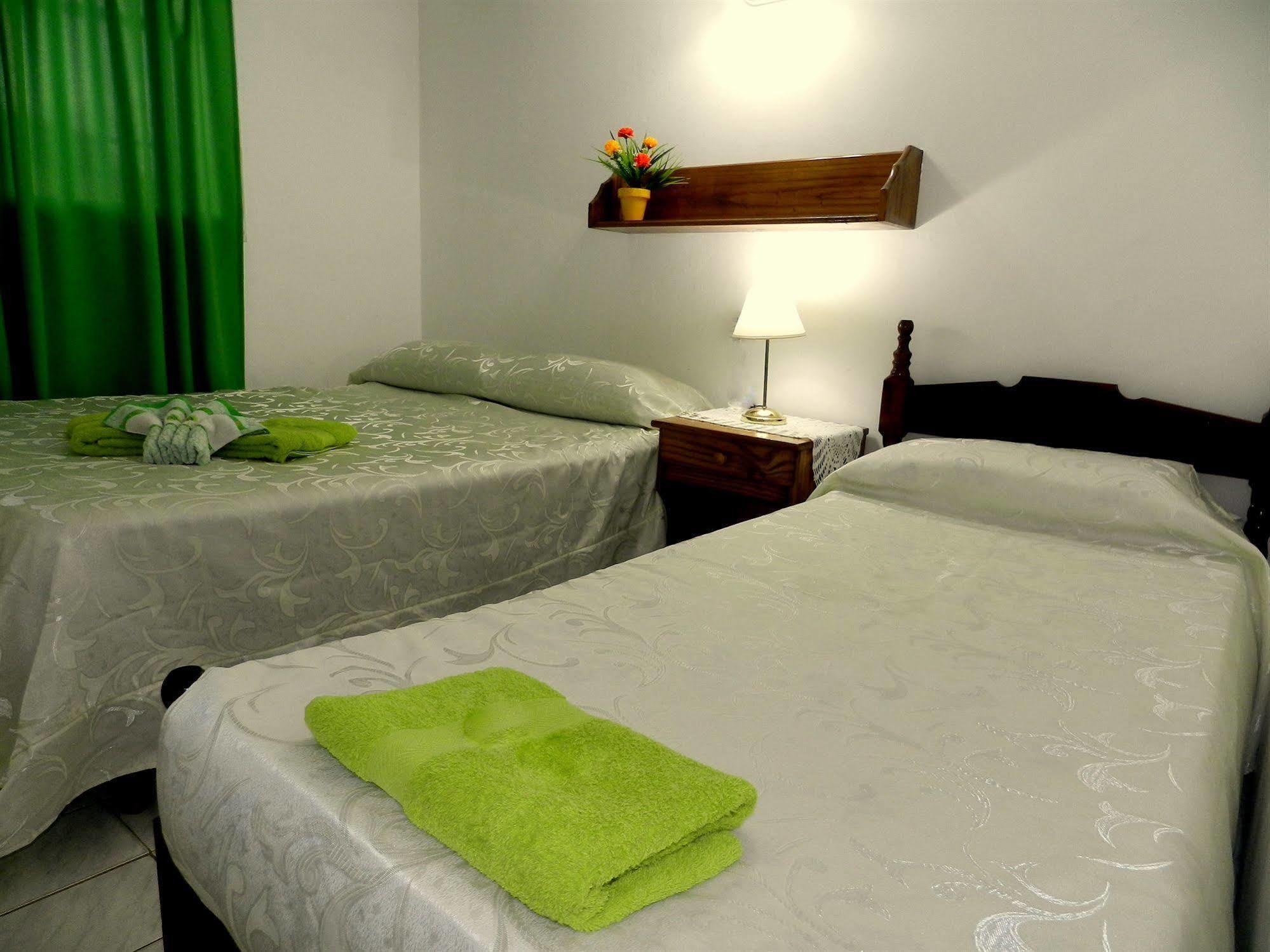 Hotel Colon Posadas Eksteriør bilde