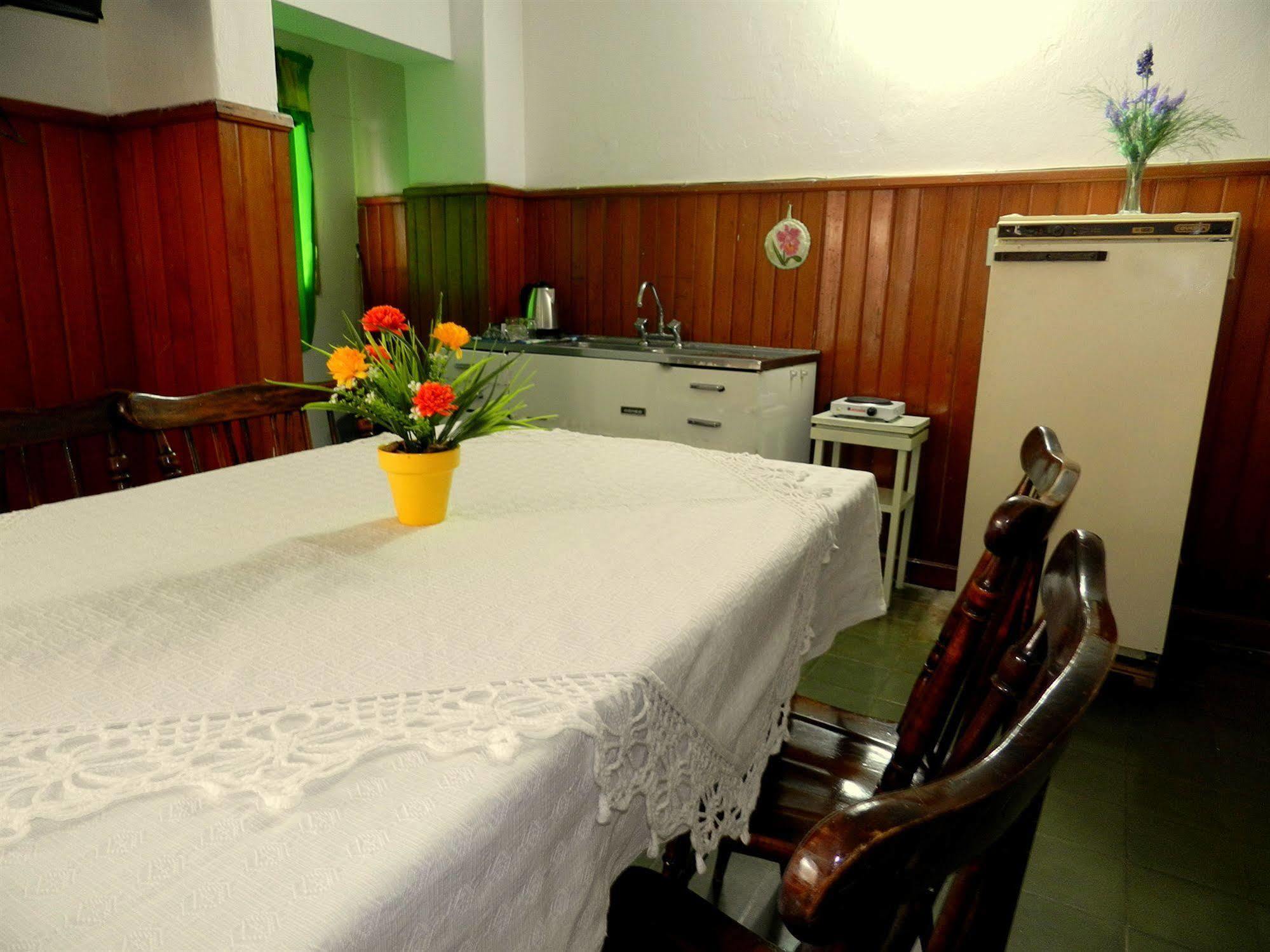 Hotel Colon Posadas Eksteriør bilde